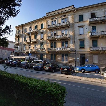 Ferienwohnung Sophie The Center Of The Old Town Zadar Exterior foto