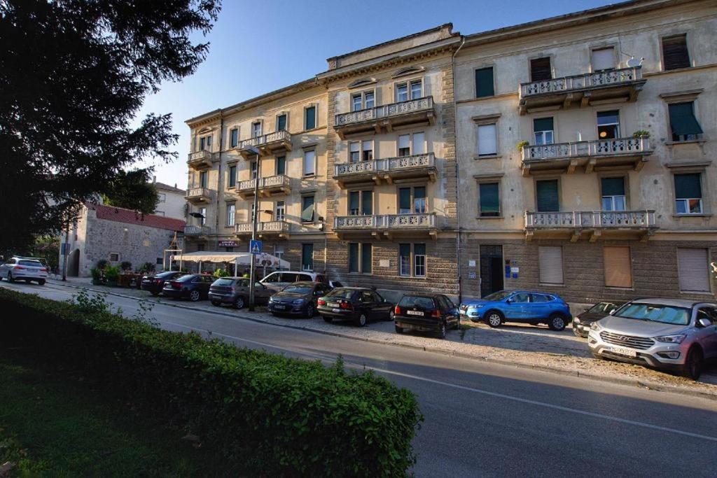 Ferienwohnung Sophie The Center Of The Old Town Zadar Exterior foto