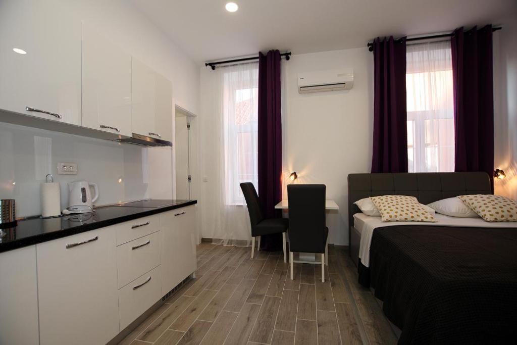 Ferienwohnung Sophie The Center Of The Old Town Zadar Exterior foto
