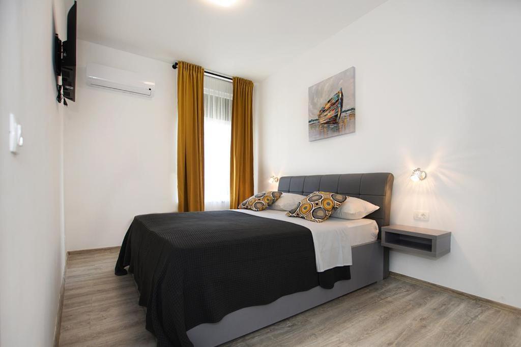 Ferienwohnung Sophie The Center Of The Old Town Zadar Exterior foto
